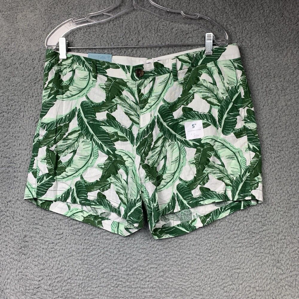 Old Navy White & Green Leaf Print Women’s Shorts